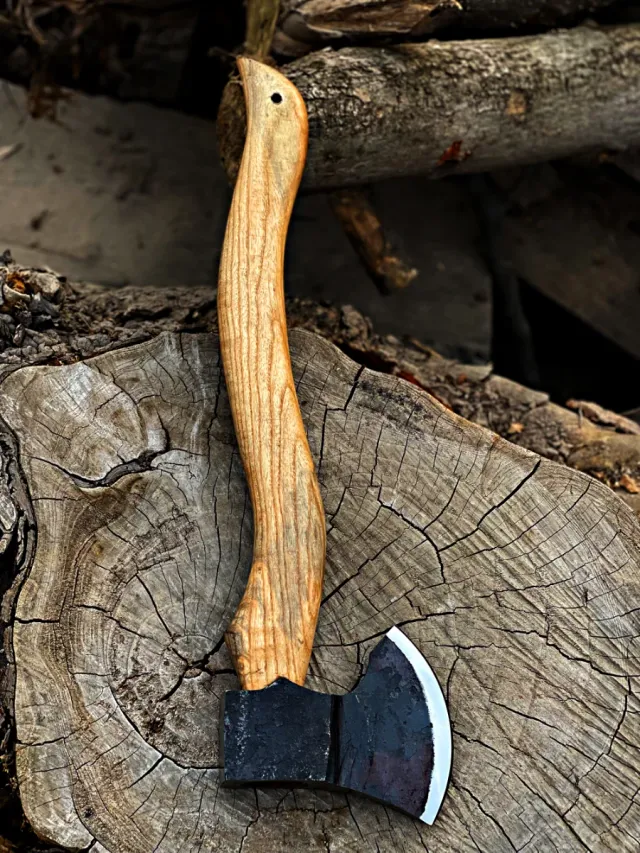 Hacha Bushcraft Acero Carbono Artesanal