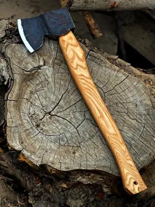 Hacha Bushcraft Acero Carbono Artesanal