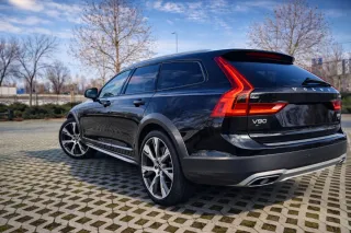 Volvo V90 Cross Country D4 Pro AWD Auto 2021 FULL