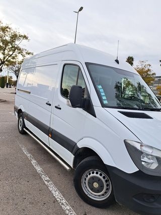 Mercedes-Benz Sprinter 2013