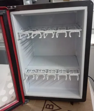 Nevera Expositora Granini Roja por 150€!