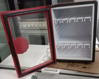 Nevera Expositora Granini Roja por 150€!