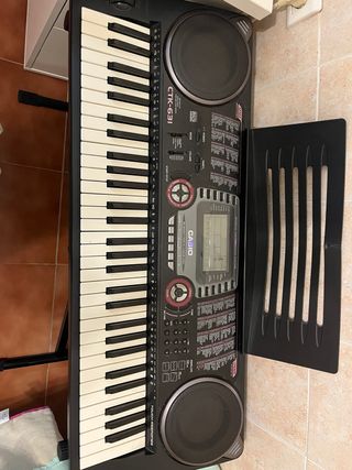 Teclado Casio CTK-631 para principiantes