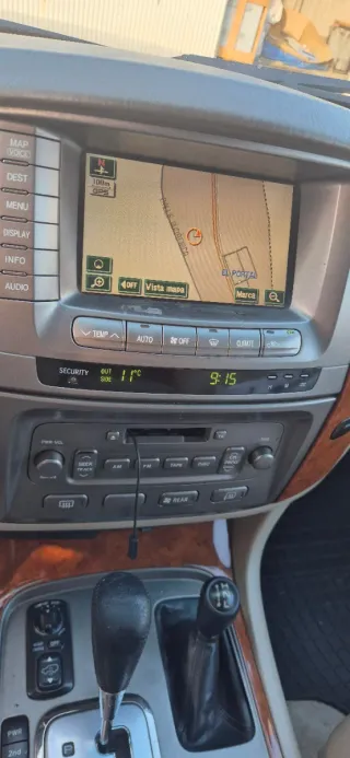 Toyota Land Cruiser 100 5 velocidades