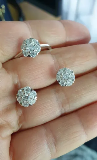 Conjunto Anillo y Pendientes Moissanita