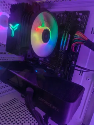 PC Gaming Ryzen 7 5800X RTX 5070 12gb.