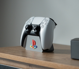 Soporte Mando PS5 Edición 30 Aniversario