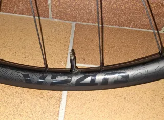 Ruedas Gravel Aluminio Velomann V24G