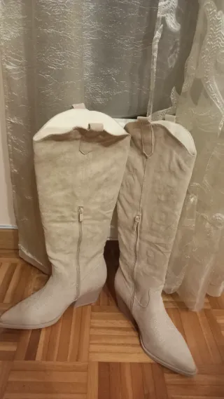 Botas altas beige