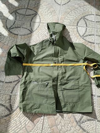 Traje agua y polainas