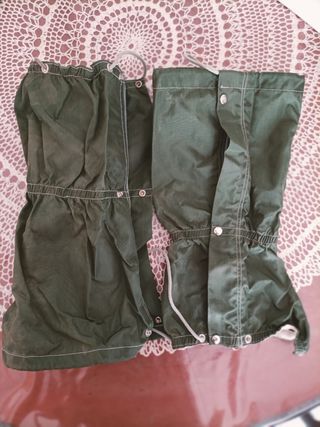 Traje agua y polainas