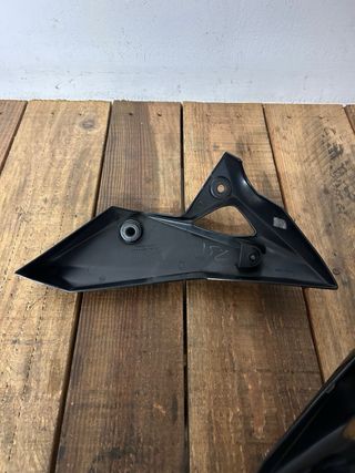 Quilla Kawasaki Z800 Negra