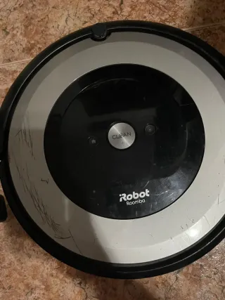 IRobot Roomba E5 con recambios