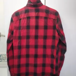 Camisa cuadros roja y negra hombre