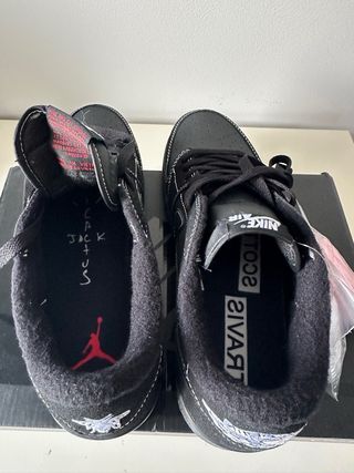 Tênis Preto Nike Air Jordan 1 Low