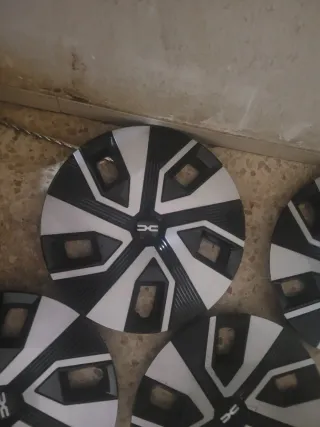 4 tapacubos dacia sandero R16