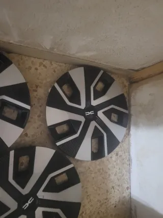 4 tapacubos dacia sandero R16