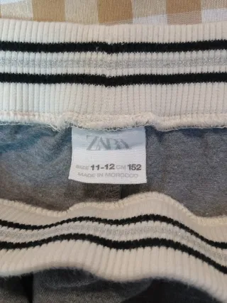 Pantalón chándal Zara gris 11-12 años