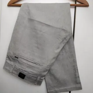 Pantalón hombre talla M gris
