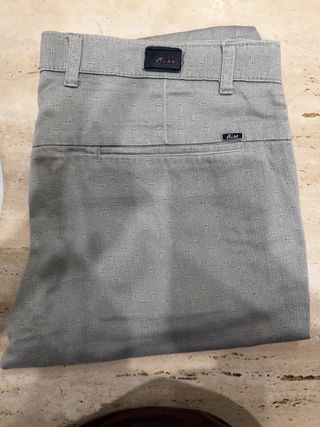 Pantalón hombre talla M gris