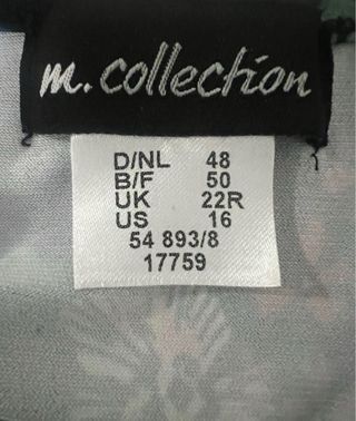 Talla 5XL / 7XL. Vestido estampado M. COLLECTION