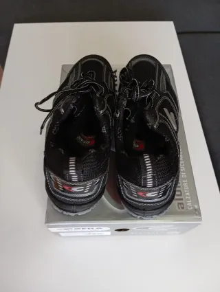 Calzado de seguridad Cofra negro/gris