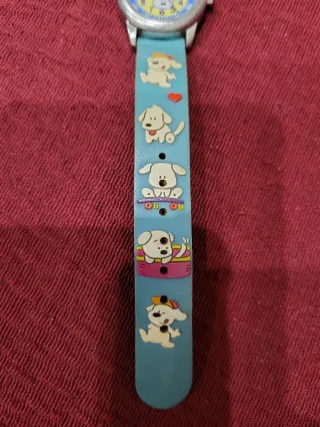 Reloj infantil analógico con perros