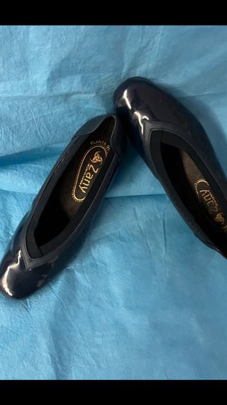 OPOR SIN ESTRENAR.20€ Zapatos Azules.