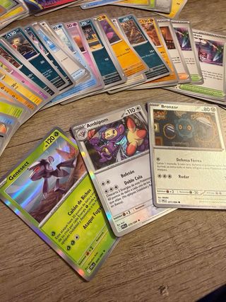 Lote 75 Cartas Pokémon Fuegos Fantasmales + 3 Holo