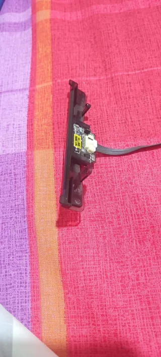 Botón encendido LG 32LH510B