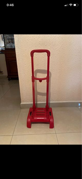 Carrito para mochila rojo