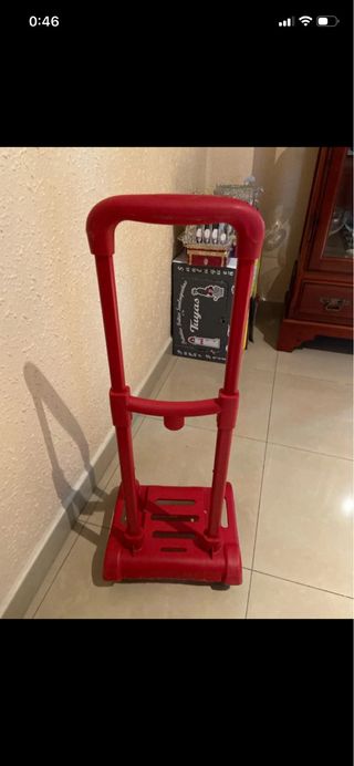 Carrito para mochila rojo