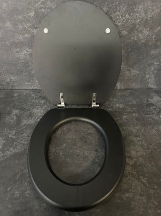 Tapa WC Wenko Negro Opaco