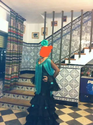 Traje Flamenca Diseño Exclusivo Negro y verde agua