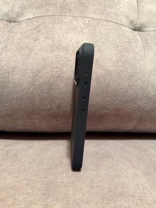 Funda iPhone 17 Pro Negra Silicone