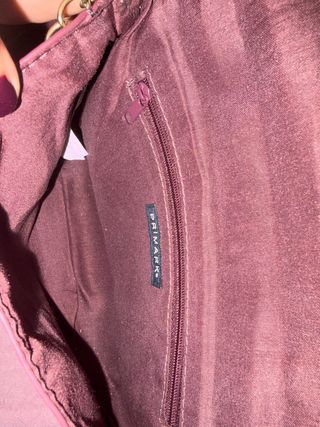 Bolso bandolera burdeos con cadena