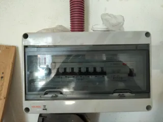 ELECTRICISTA 24 HORAS