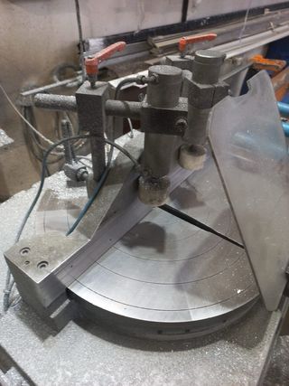 Tronzadora con dos carros