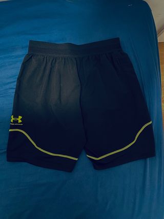 Pantalón corto Under Armour negro