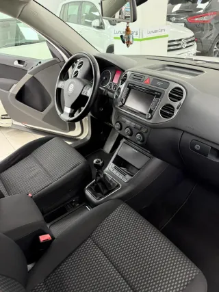 Volkswagen Tiguan Sport 4x4