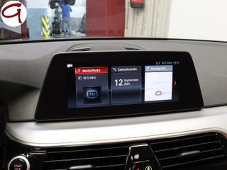 BMW Serie 5 530e 185 kW (252 CV)