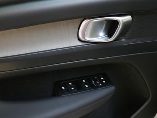 Volvo XC40 T4 Twin Recharge Inscription Auto 155 kW (211 CV)