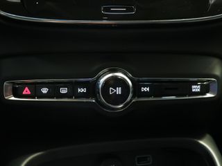 Volvo XC40 T4 Twin Recharge Inscription Auto 155 kW (211 CV)