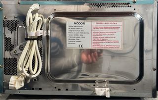 Microondas Nodor plateado