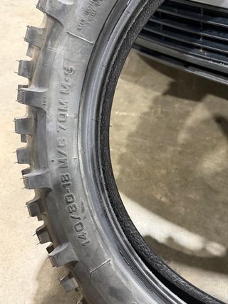 Neumáticos Metzeler Six Days 140/80/18 y 90/90/21