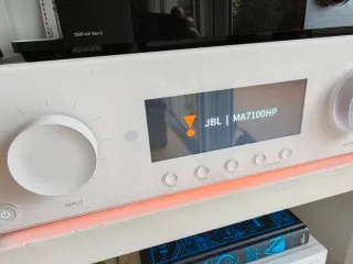 Receptor AVR JBL MA7100HP Blanco. Últimos días