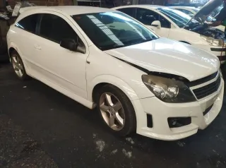 Despiece Opel Astra GTC