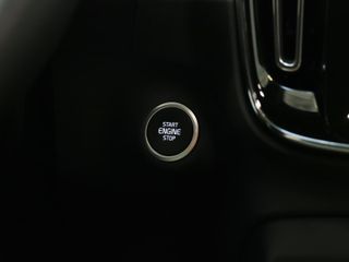 Volvo XC40 T4 PHEV Recharge Core Auto 155 kW (211 CV)