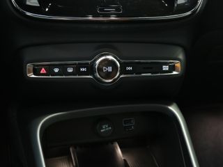 Volvo XC40 T4 PHEV Recharge Core Auto 155 kW (211 CV)