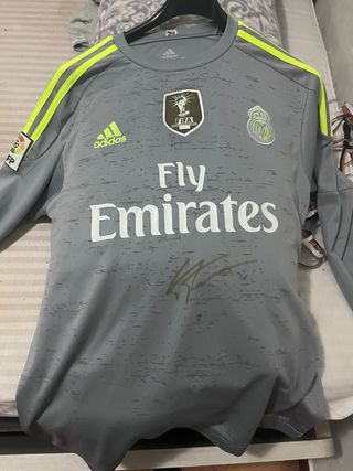 Camiseta Real Madrid Firmada Adidas Gris